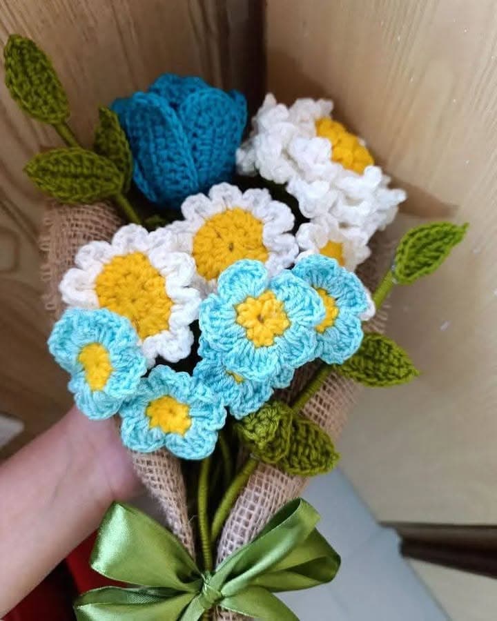 Crochet Flower Bouquet — Blue, White & Yellow Mixed